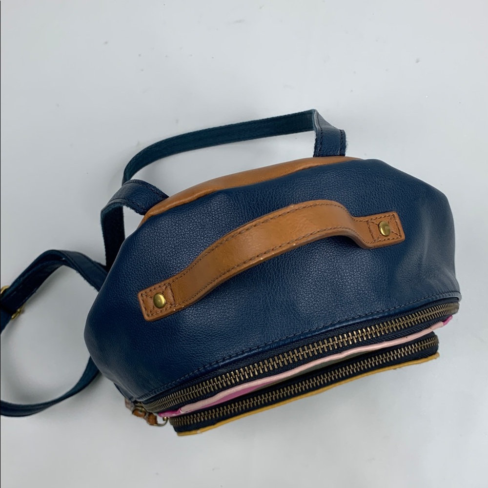 Fossil Multicolored Backpack Bag Navy Blue Gold Brown Pink Adjustable Zip Close - Picture 3 of 16